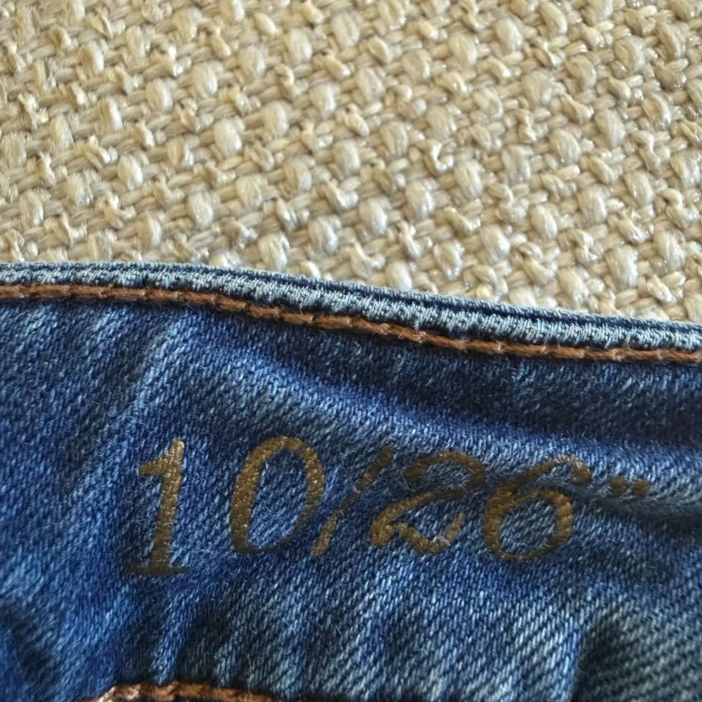 Tommy Bahama Jeans Women's Sz 10/26 Demi Boot Med Worn Normcore Cute Stylish - Picture 7 of 13